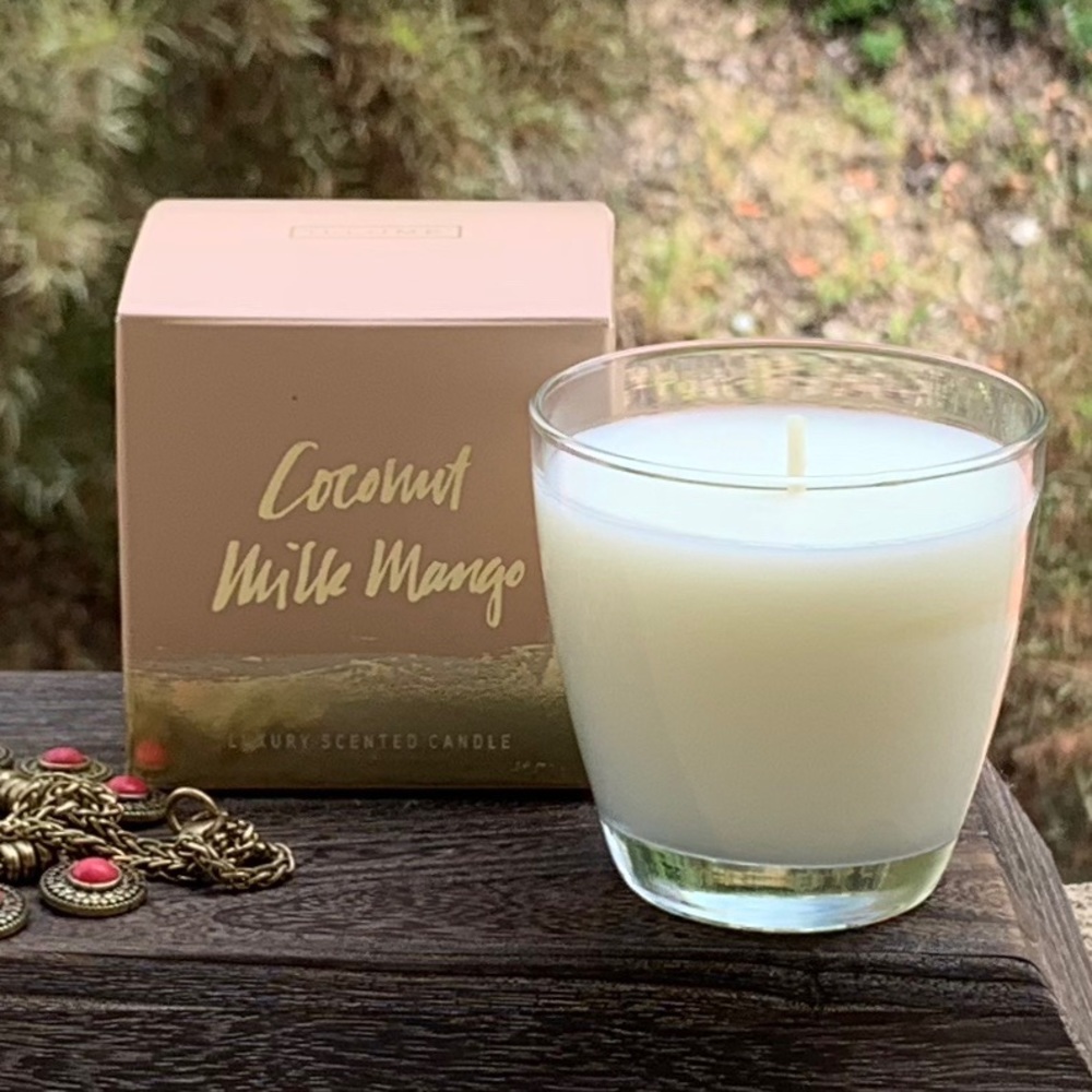 Luxury Scented Candle Coconut Milk Mango 4.7 oz